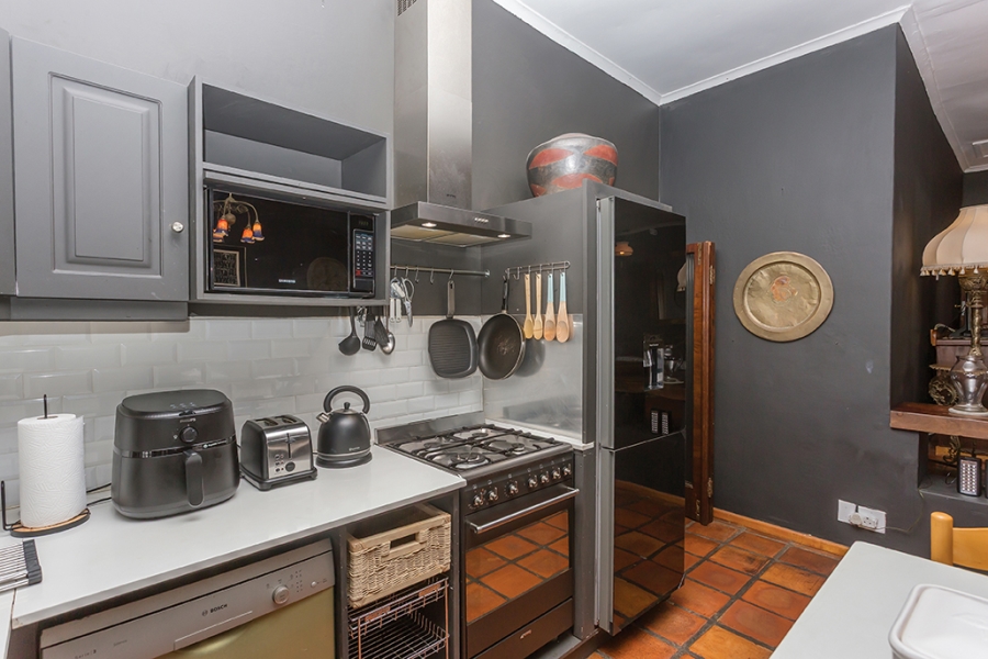 3 Bedroom Property for Sale in Green Point Western Cape